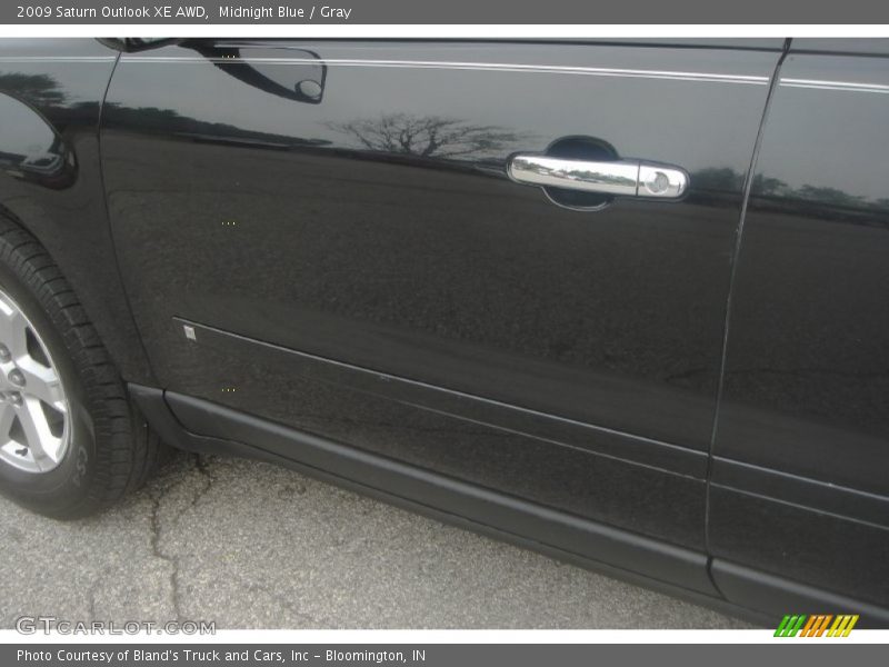 Midnight Blue / Gray 2009 Saturn Outlook XE AWD