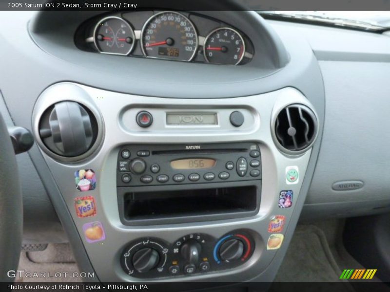 Controls of 2005 ION 2 Sedan