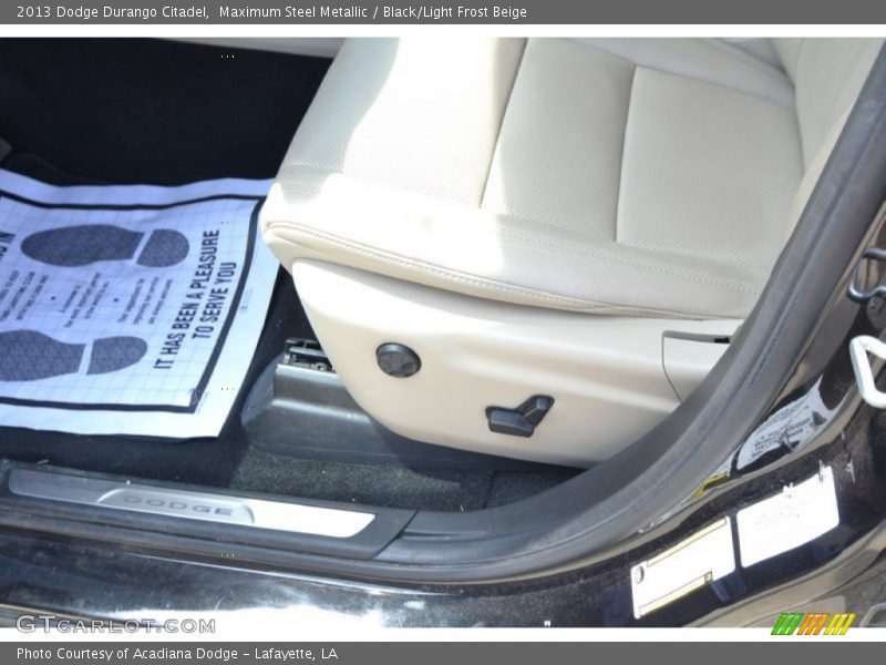 Maximum Steel Metallic / Black/Light Frost Beige 2013 Dodge Durango Citadel