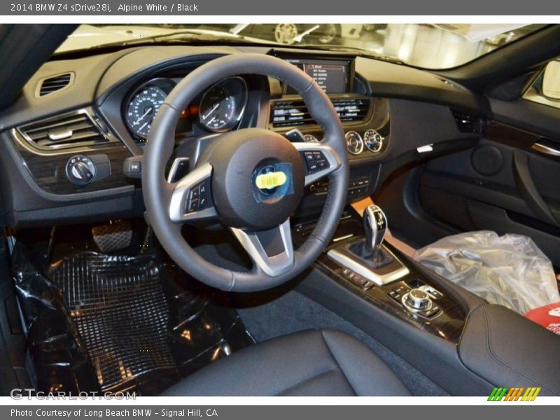 Dashboard of 2014 Z4 sDrive28i