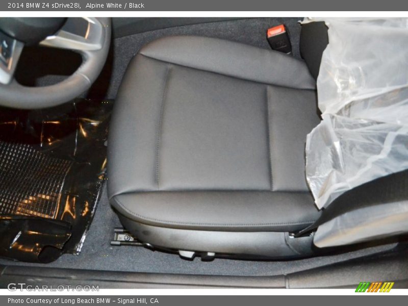 Alpine White / Black 2014 BMW Z4 sDrive28i