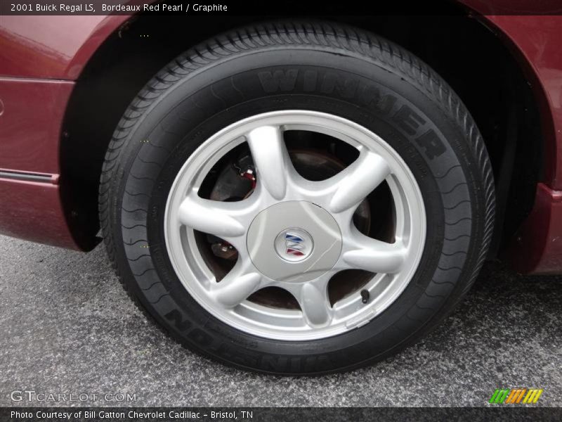 Bordeaux Red Pearl / Graphite 2001 Buick Regal LS
