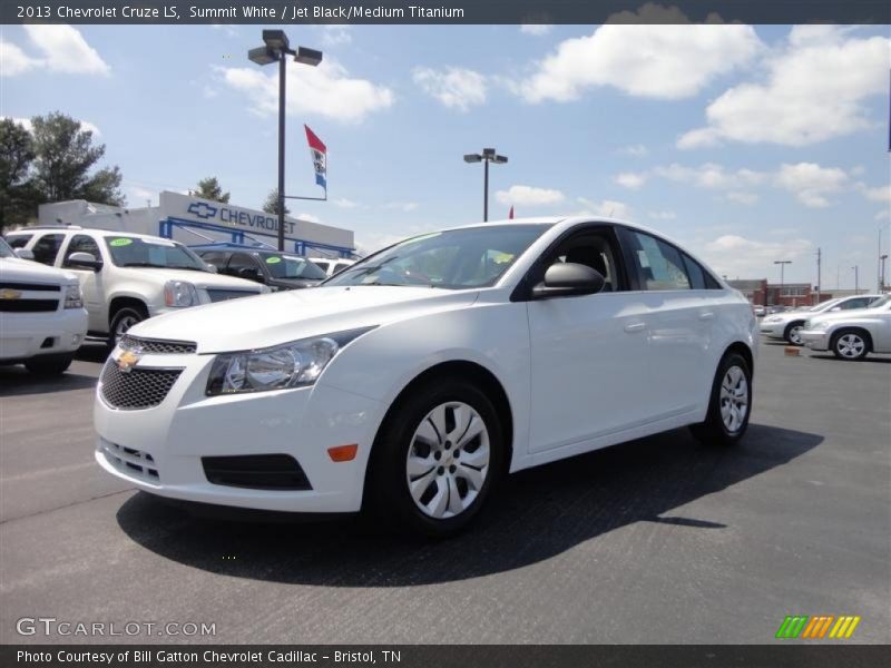 Summit White / Jet Black/Medium Titanium 2013 Chevrolet Cruze LS