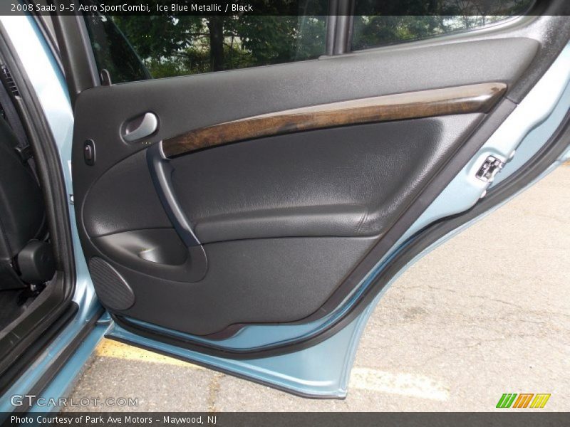 Door Panel of 2008 9-5 Aero SportCombi