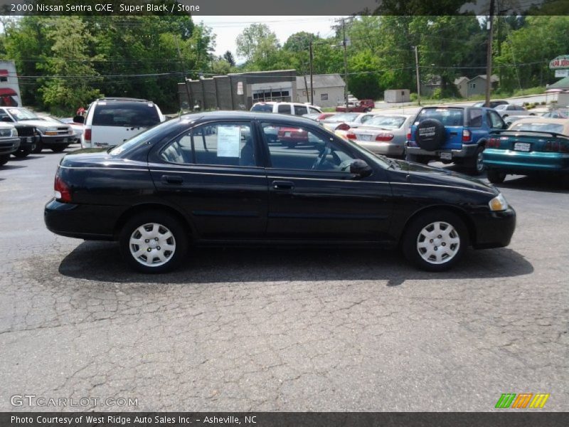 Super Black / Stone 2000 Nissan Sentra GXE