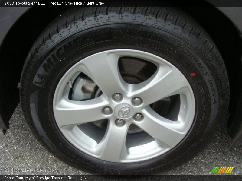 Predawn Gray Mica / Light Gray 2013 Toyota Sienna LE