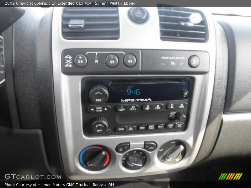 Controls of 2009 Colorado LT Extended Cab 4x4