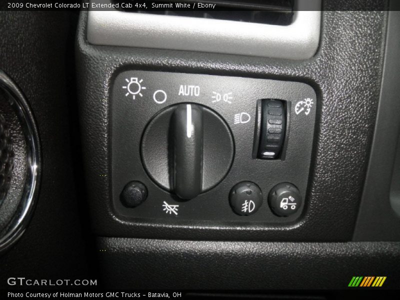 Controls of 2009 Colorado LT Extended Cab 4x4