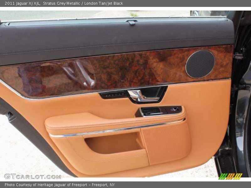 Door Panel of 2011 XJ XJL