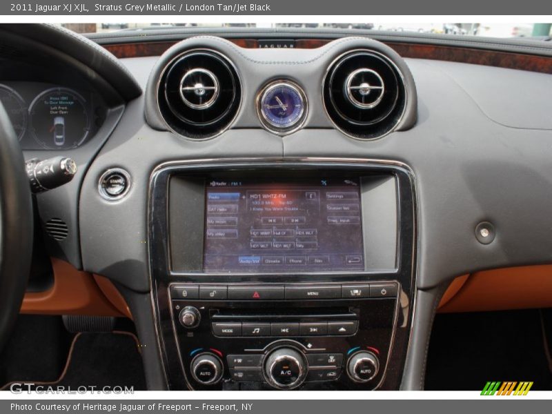 Controls of 2011 XJ XJL