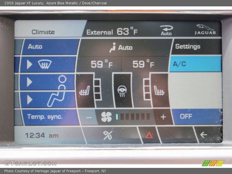 Controls of 2009 XF Luxury