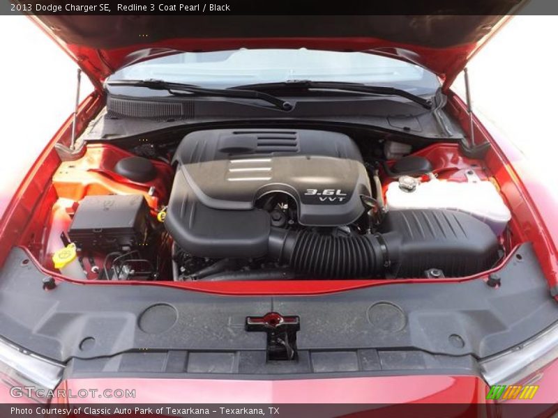 Redline 3 Coat Pearl / Black 2013 Dodge Charger SE