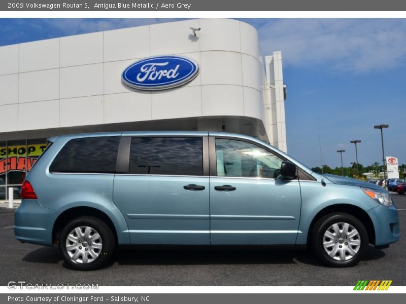  2009 Routan S Antigua Blue Metallic