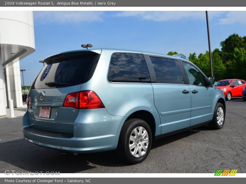 Antigua Blue Metallic / Aero Grey 2009 Volkswagen Routan S