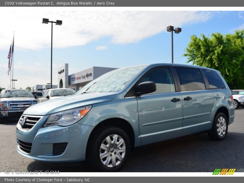 Antigua Blue Metallic / Aero Grey 2009 Volkswagen Routan S