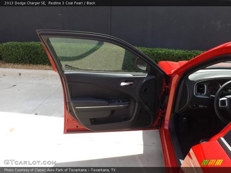 Redline 3 Coat Pearl / Black 2013 Dodge Charger SE