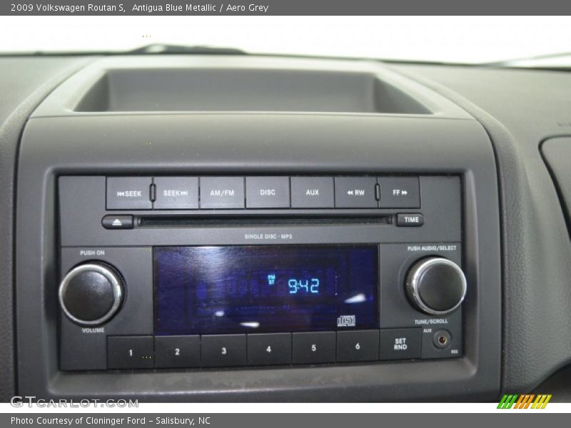 Audio System of 2009 Routan S