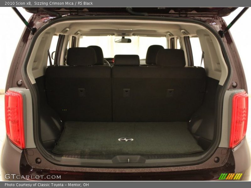 Sizzling Crimson Mica / RS Black 2010 Scion xB