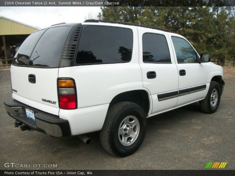 Summit White / Gray/Dark Charcoal 2004 Chevrolet Tahoe LS 4x4