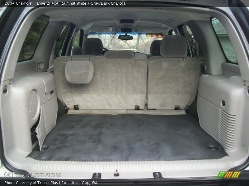 Summit White / Gray/Dark Charcoal 2004 Chevrolet Tahoe LS 4x4