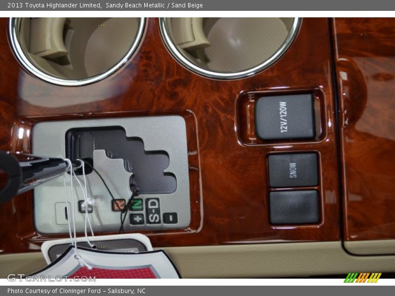 Sandy Beach Metallic / Sand Beige 2013 Toyota Highlander Limited