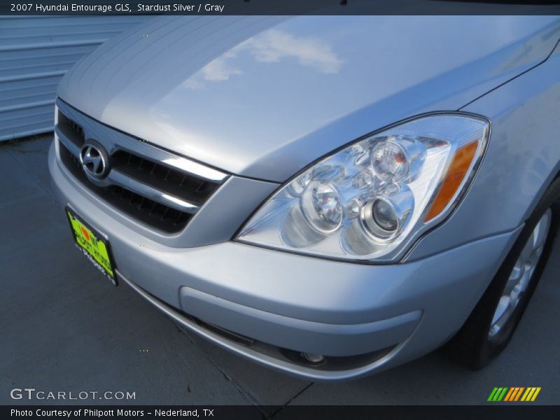 Stardust Silver / Gray 2007 Hyundai Entourage GLS