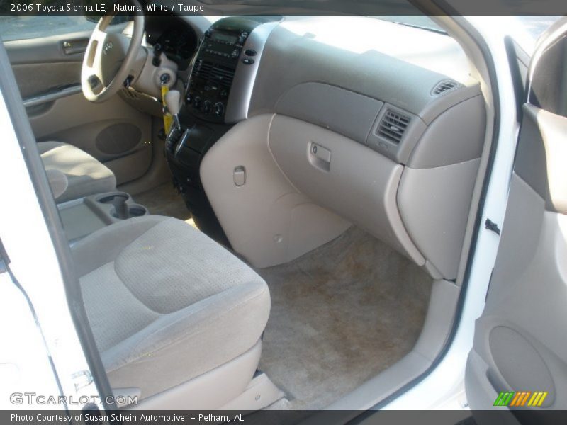 Natural White / Taupe 2006 Toyota Sienna LE