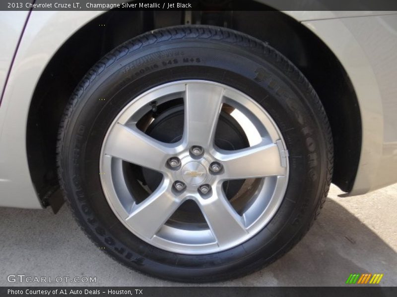 Champagne Silver Metallic / Jet Black 2013 Chevrolet Cruze LT