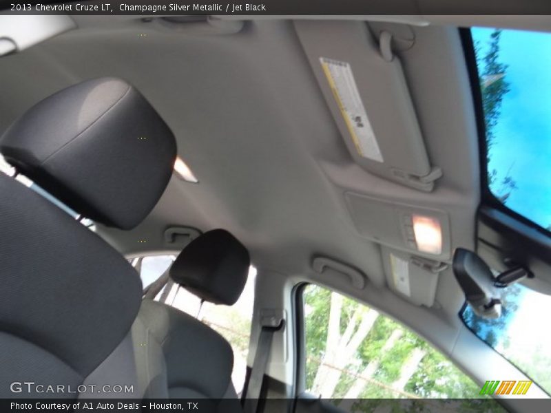 Champagne Silver Metallic / Jet Black 2013 Chevrolet Cruze LT