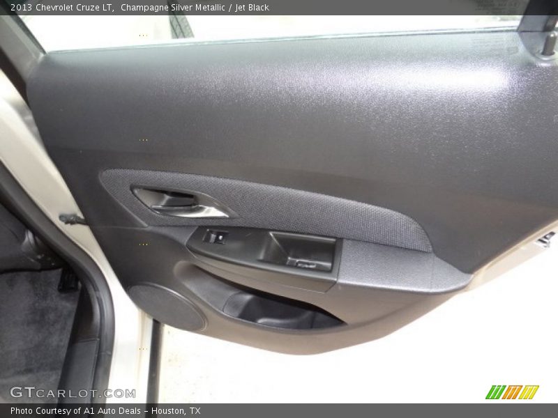 Champagne Silver Metallic / Jet Black 2013 Chevrolet Cruze LT