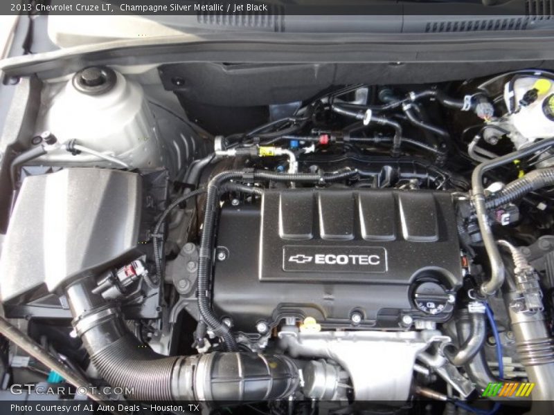 Champagne Silver Metallic / Jet Black 2013 Chevrolet Cruze LT