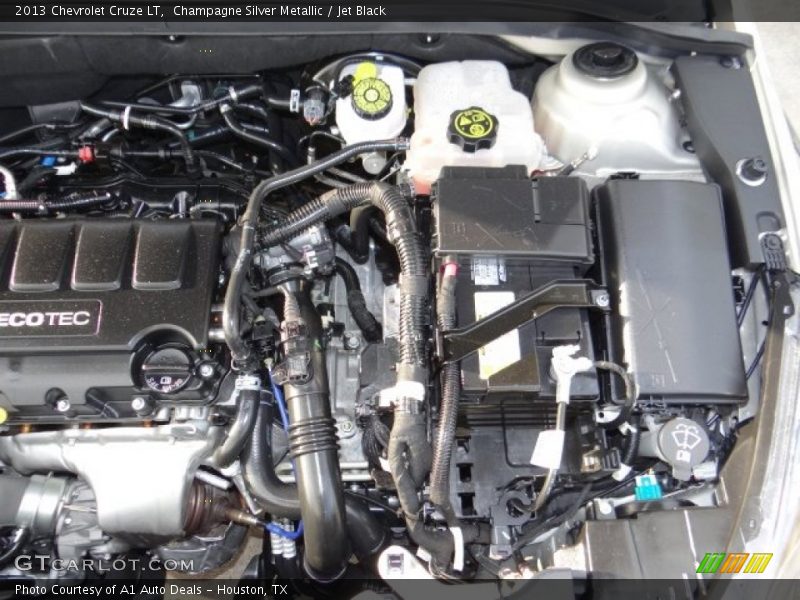 Champagne Silver Metallic / Jet Black 2013 Chevrolet Cruze LT