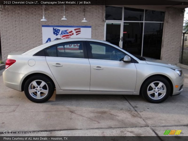 Champagne Silver Metallic / Jet Black 2013 Chevrolet Cruze LT