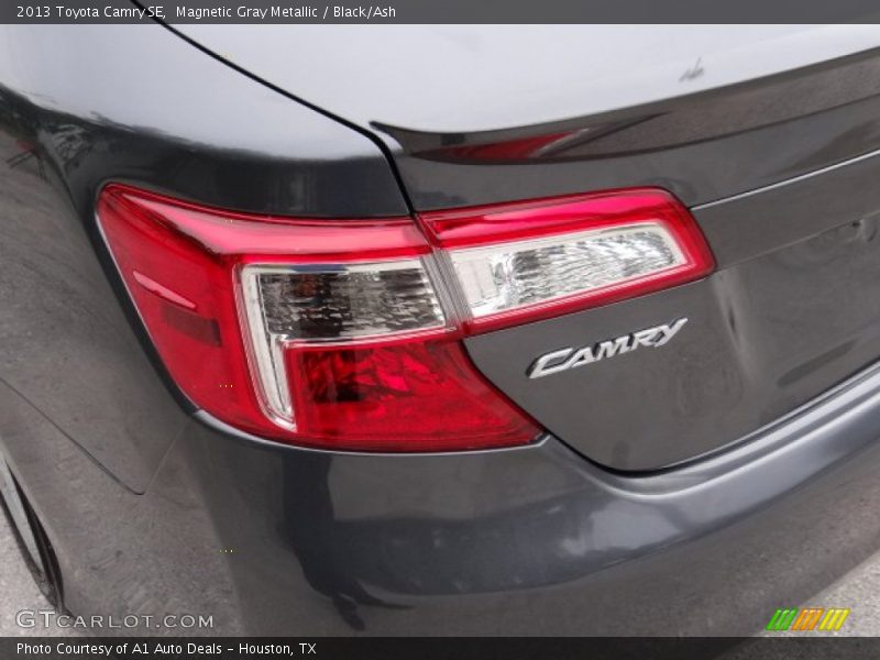 Magnetic Gray Metallic / Black/Ash 2013 Toyota Camry SE