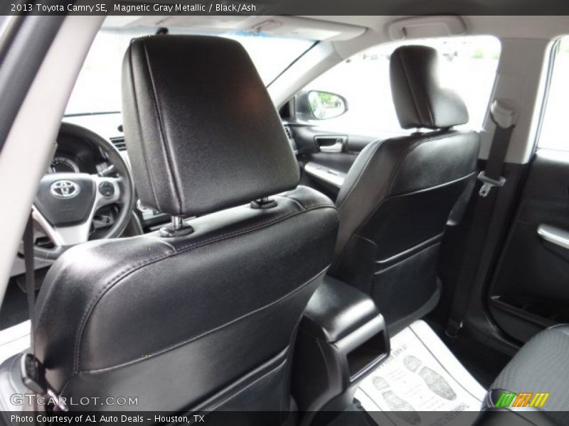 Magnetic Gray Metallic / Black/Ash 2013 Toyota Camry SE