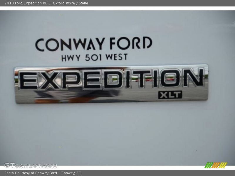 Oxford White / Stone 2010 Ford Expedition XLT