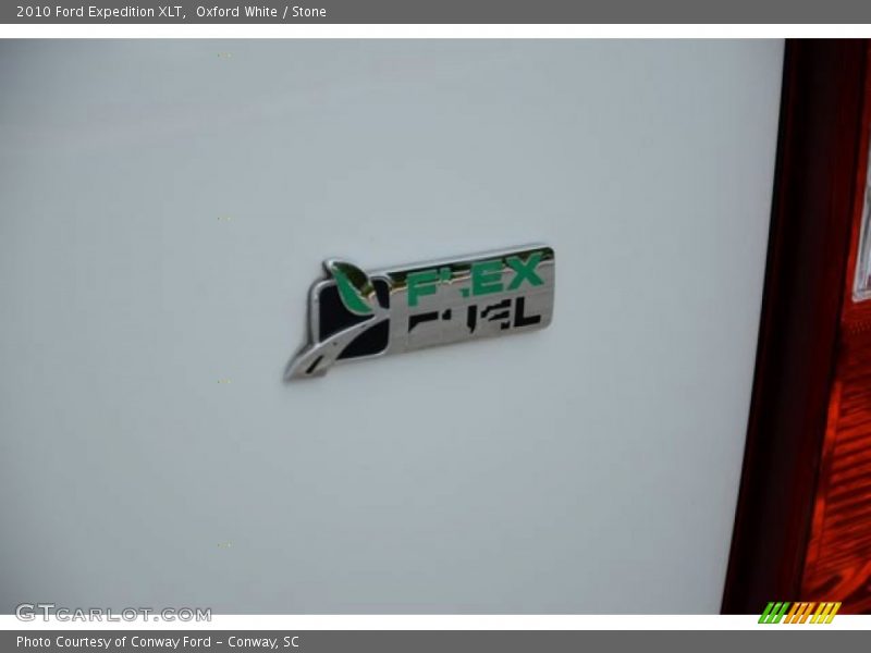 Oxford White / Stone 2010 Ford Expedition XLT