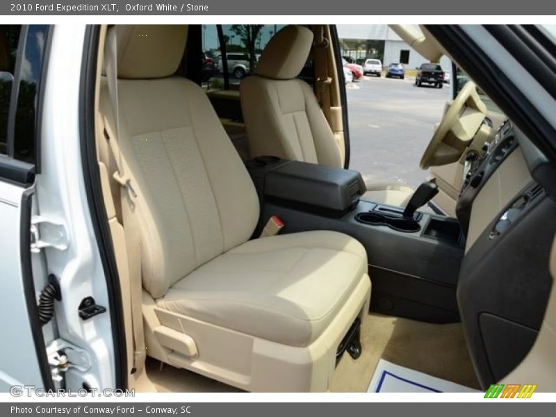  2010 Expedition XLT Stone Interior