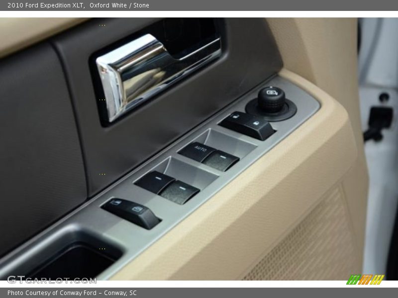 Oxford White / Stone 2010 Ford Expedition XLT