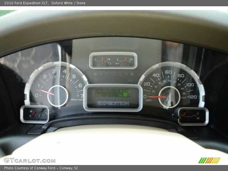 Oxford White / Stone 2010 Ford Expedition XLT