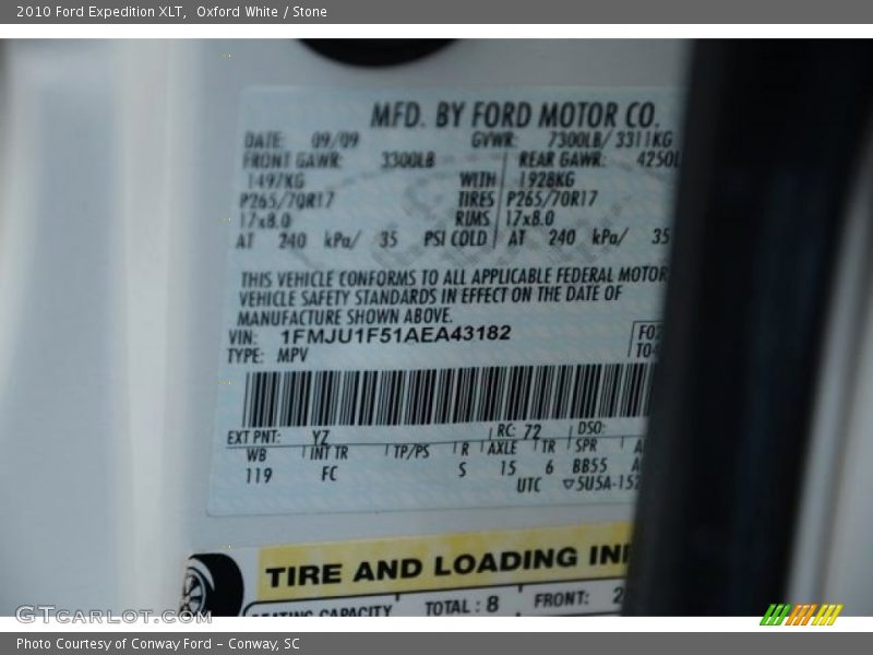 Oxford White / Stone 2010 Ford Expedition XLT