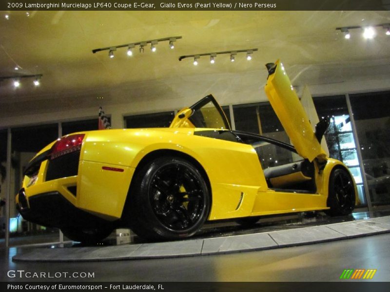 Giallo Evros (Pearl Yellow) / Nero Perseus 2009 Lamborghini Murcielago LP640 Coupe E-Gear