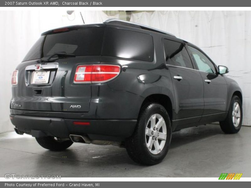 Charcoal Black / Black 2007 Saturn Outlook XR AWD