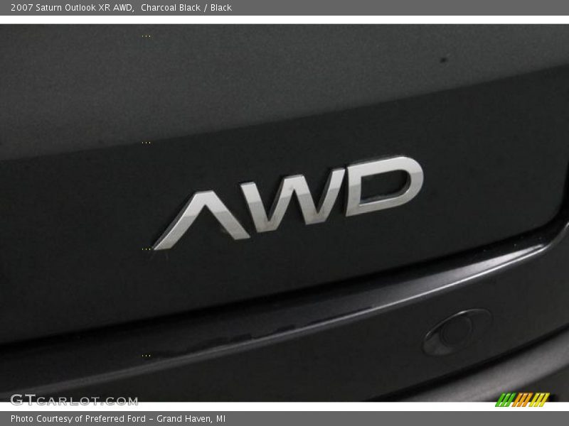 Charcoal Black / Black 2007 Saturn Outlook XR AWD