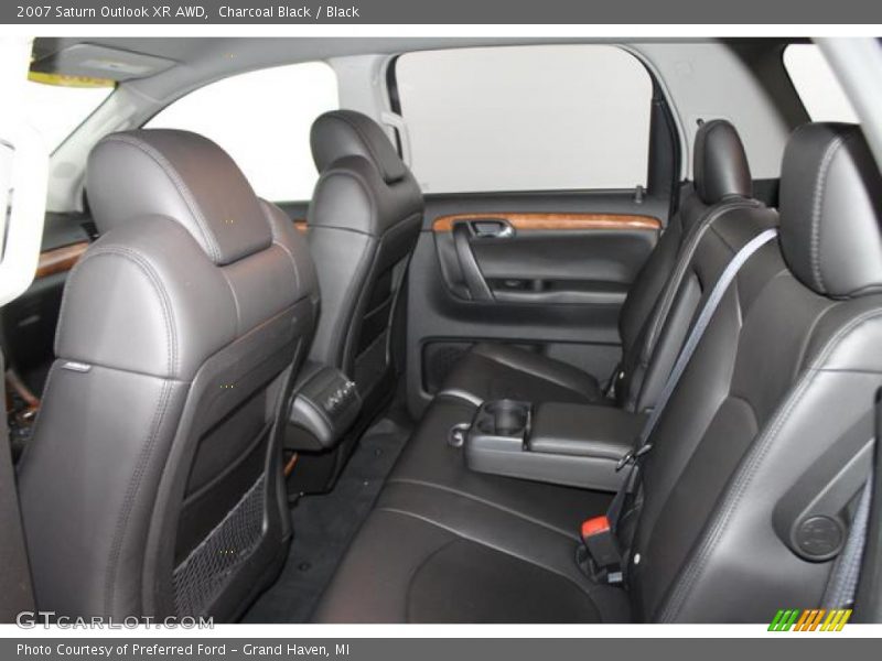 Charcoal Black / Black 2007 Saturn Outlook XR AWD