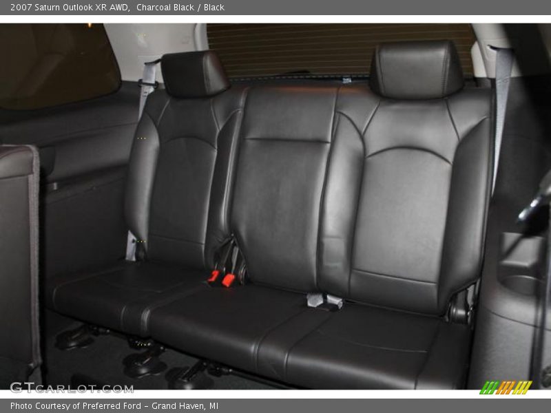 Charcoal Black / Black 2007 Saturn Outlook XR AWD