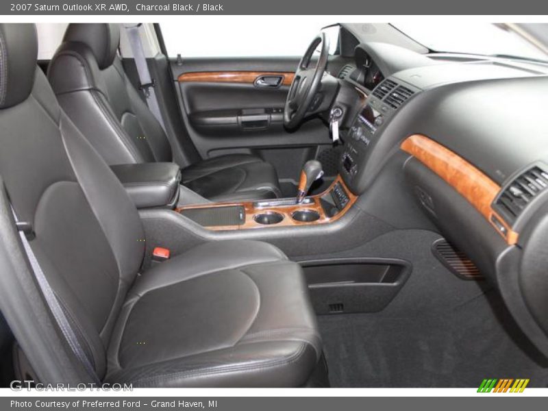 Charcoal Black / Black 2007 Saturn Outlook XR AWD