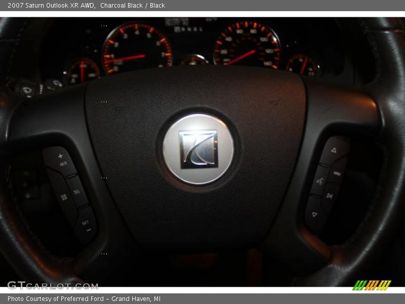 Charcoal Black / Black 2007 Saturn Outlook XR AWD