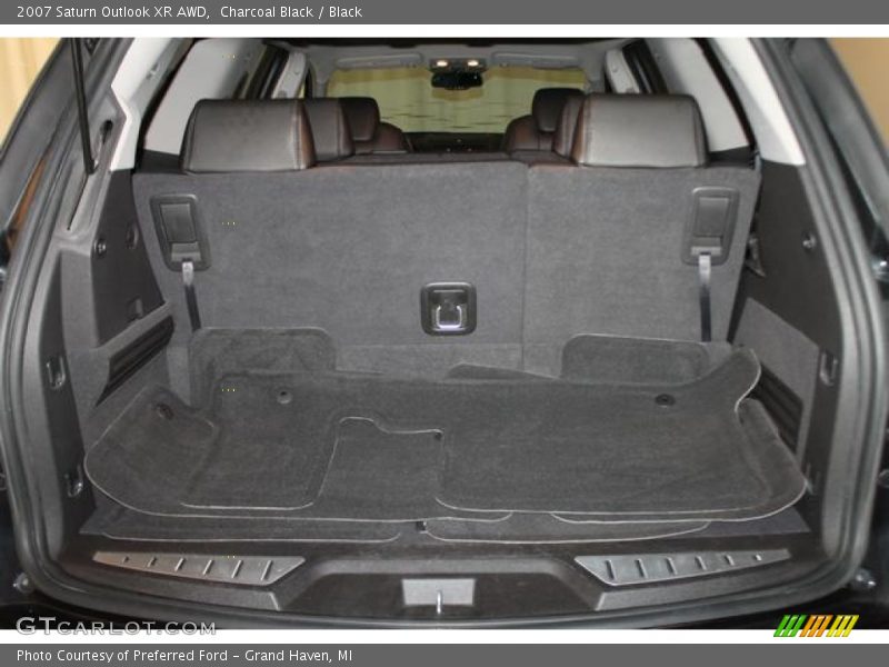 Charcoal Black / Black 2007 Saturn Outlook XR AWD