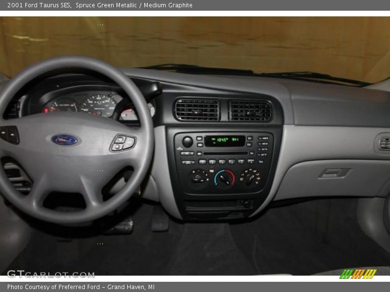 Spruce Green Metallic / Medium Graphite 2001 Ford Taurus SES